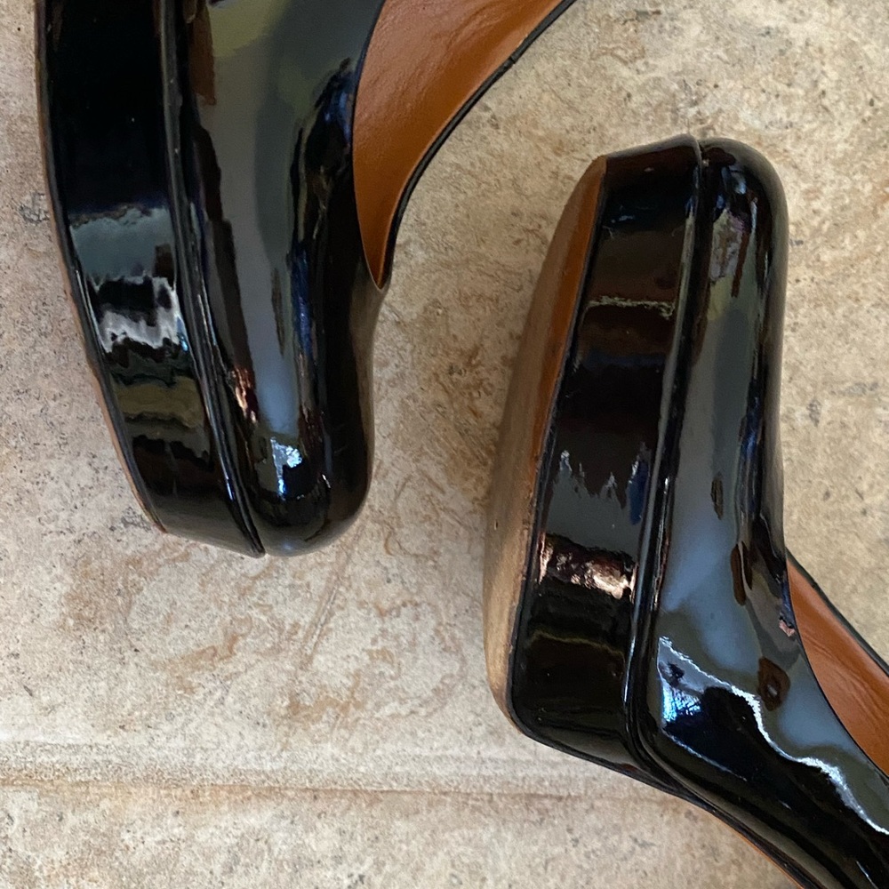 ❌❌❌ SOLD ❌❌❌GUCCI BETTY Black patent leather platform pumps EUC size 8/38 - Picture 12 of 12